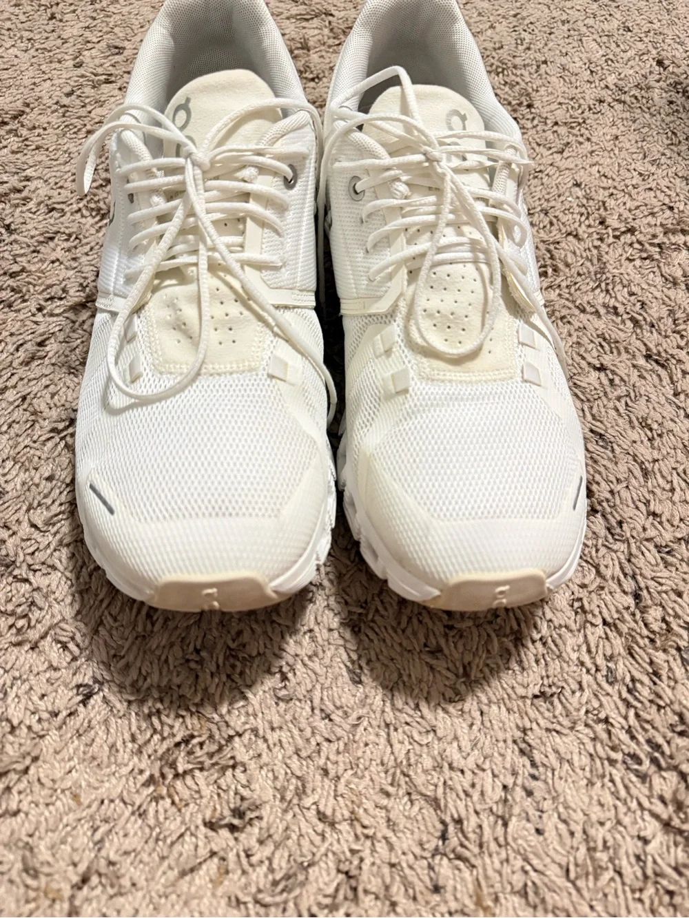 On Running breathable mesh